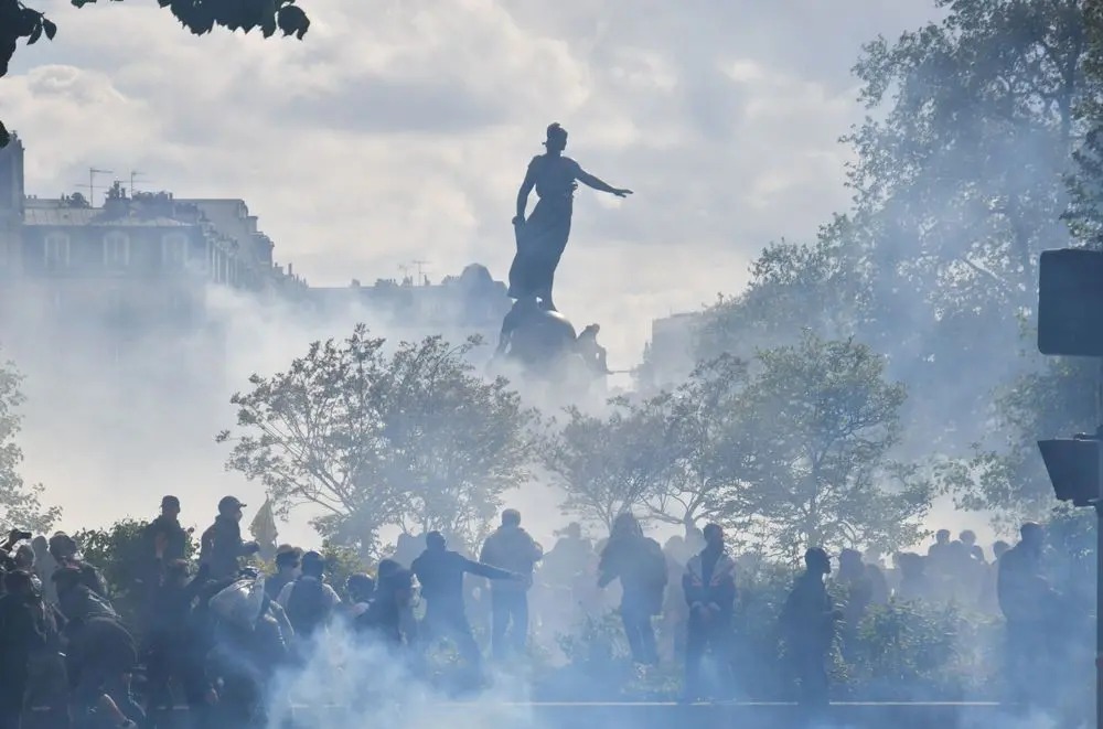 Places to Avoid in Paris: Stay Safe While Exploring